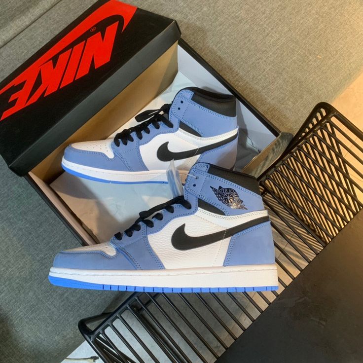 Jordan 1 High Blue Sky